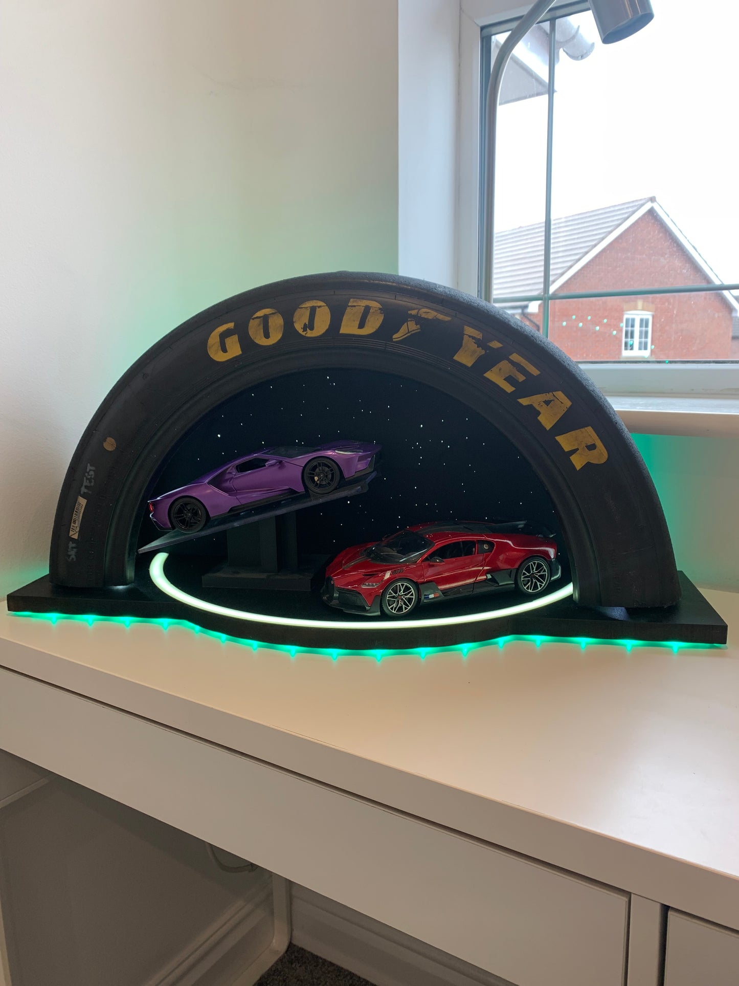 The Goodwood Edition: Race-Used Tyre Display for Model Cars & Memorabilia