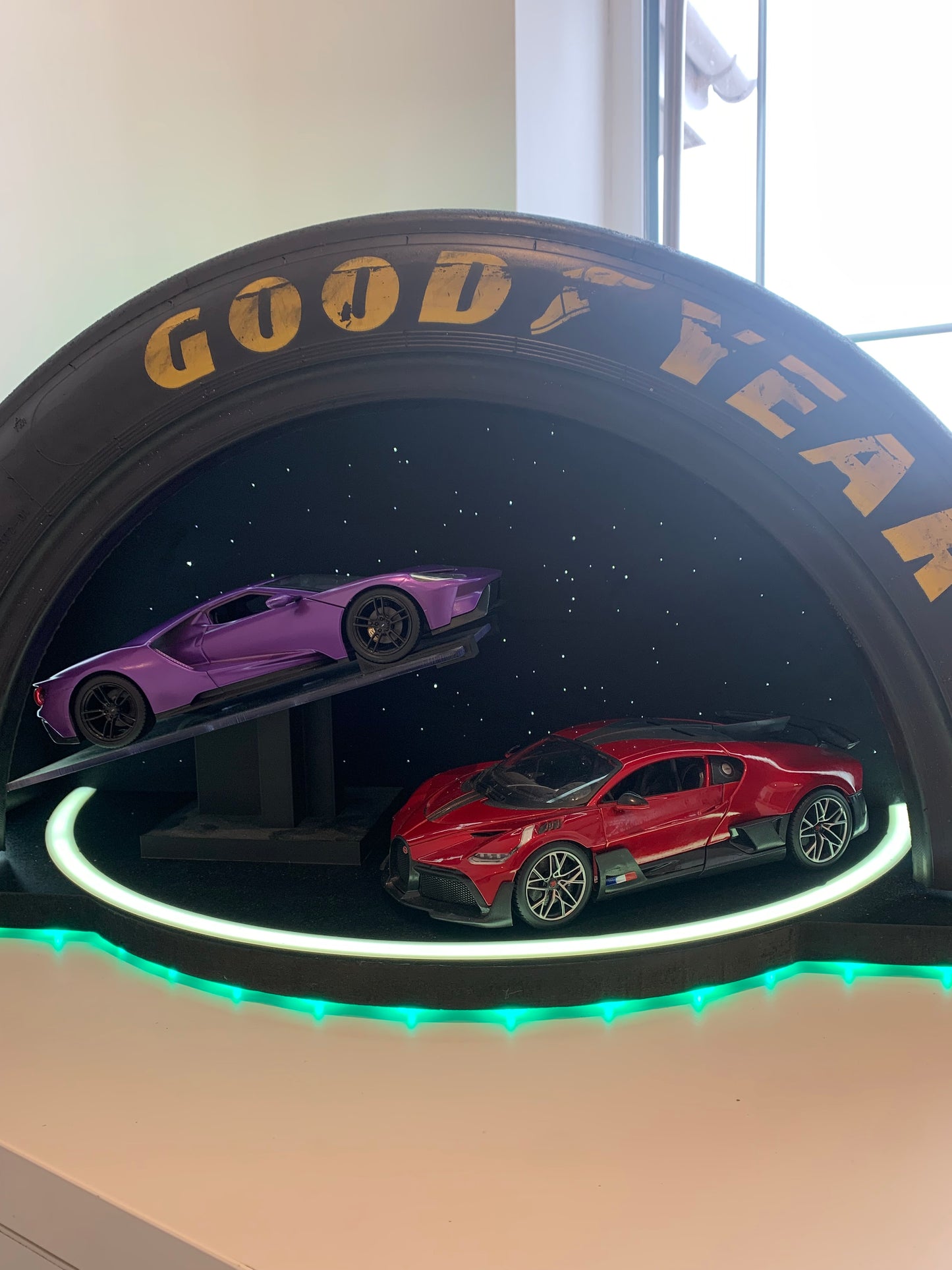 The Goodwood Edition: Race-Used Tyre Display for Model Cars & Memorabilia